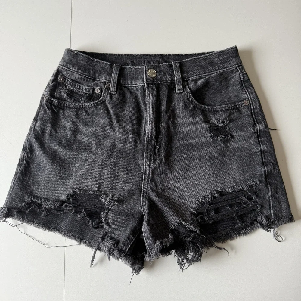 American Eagle Outfitters Women's Distressed Black Shorts Size 2